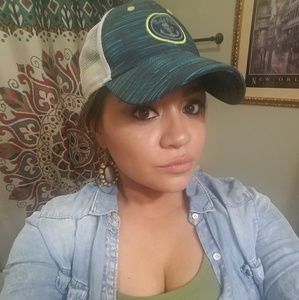 Meet your Posher, Julie